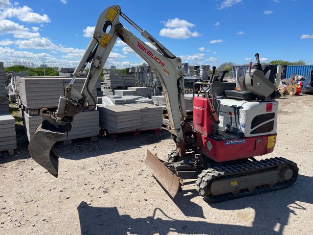 Takeuchi TB210R
