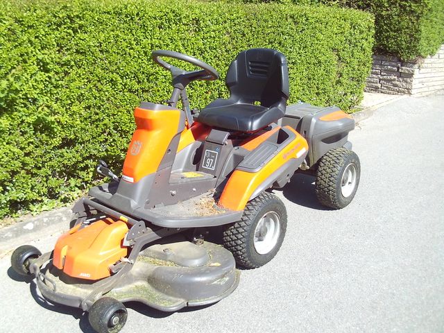 Husqvarna R 200IX AWD