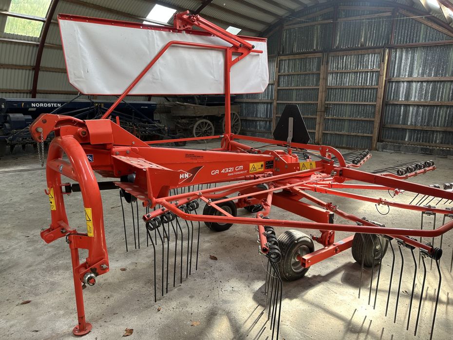 Kuhn GA4321. Riven fremstår som ny. Ikke kørt mange ha. - Hø- og halmhåndtering - River og vendere - 2