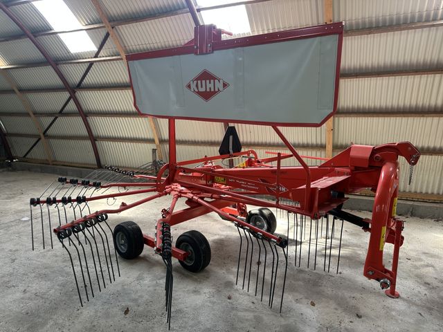  Kuhn GA4321. Riven fremstår som ny. Ikke kørt mange ha.