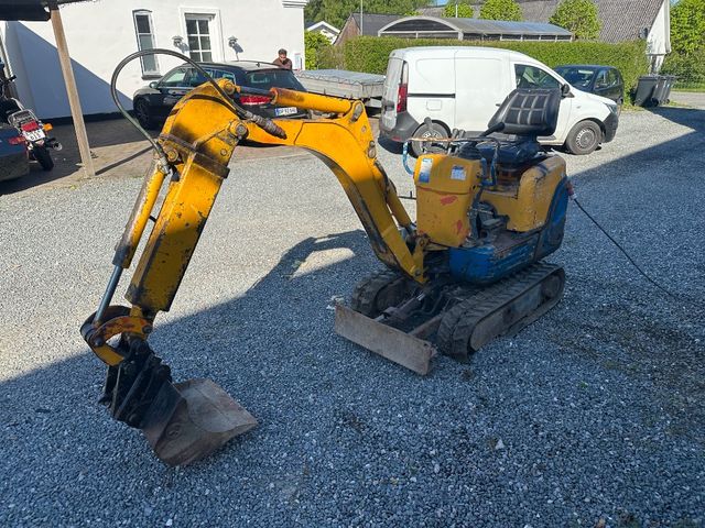 Kubota KX 008