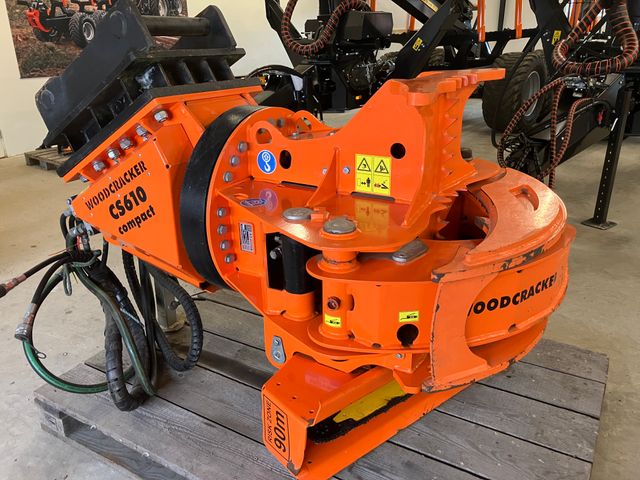 Woodcracker CS610