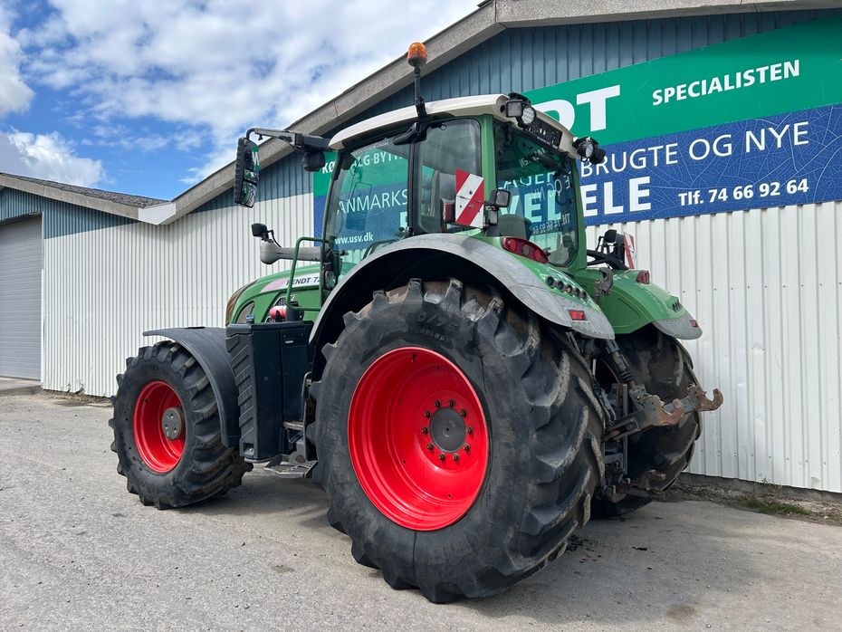 Fendt 724 Vario S4 Profi Plus Med Front PTO - Traktorer - Traktorer 4 wd - 3