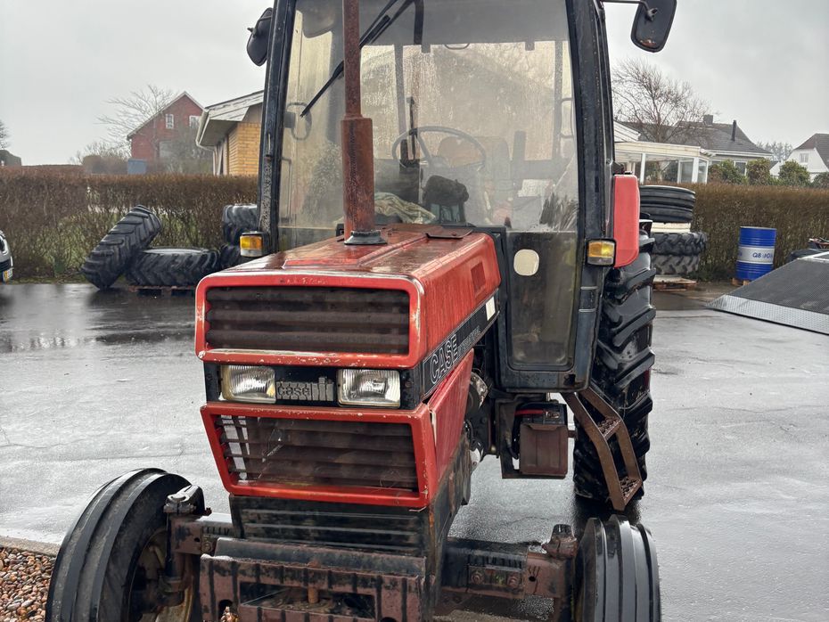 Case IH 685 XL - Traktorer - Traktorer 2 wd - 2