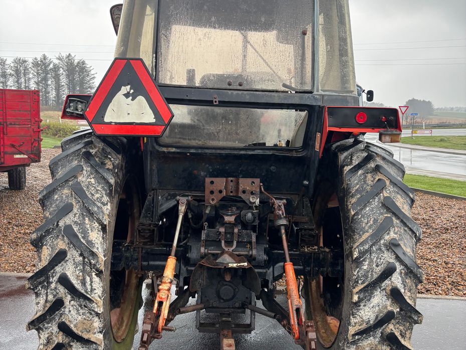 Case IH 685 XL - Traktorer - Traktorer 2 wd - 4