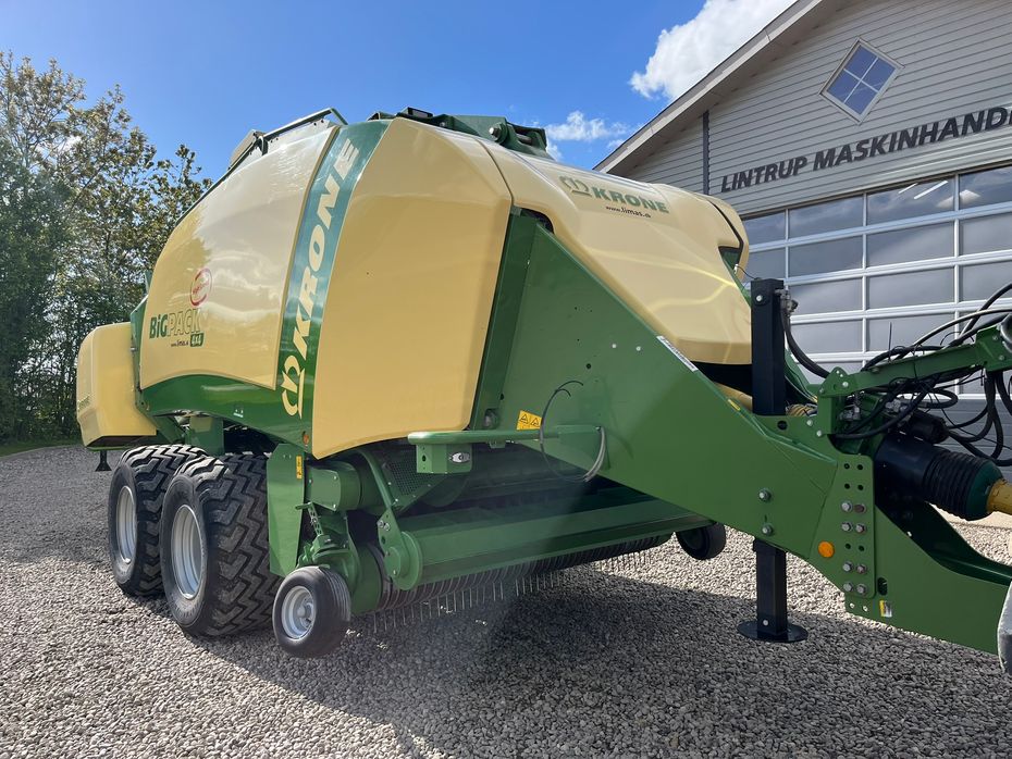 KRONE Big Pack 4X4 High Speed boogie montering med styrbar aksel og bremser. - Pressere - Bigballe - 17