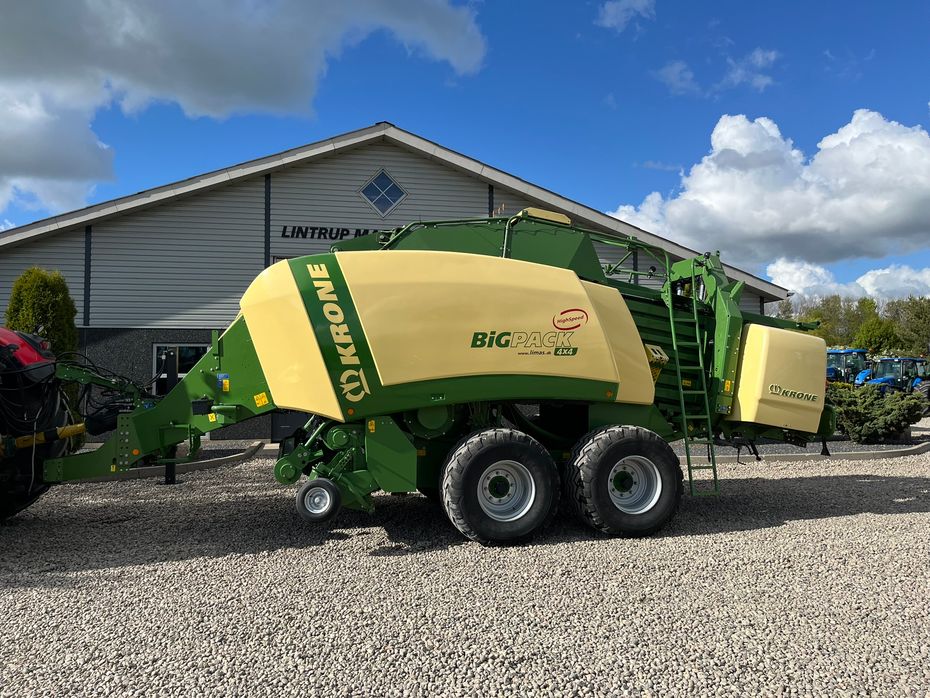 KRONE Big Pack 4X4 High Speed boogie montering med styrbar aksel og bremser. - Pressere - Bigballe - 1
