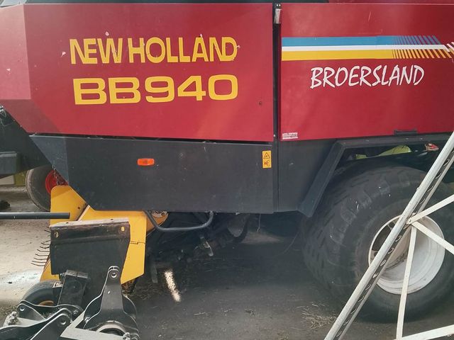 New Holland BB940