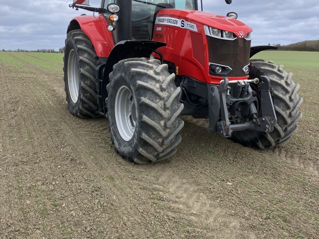Massey Ferguson 7720S