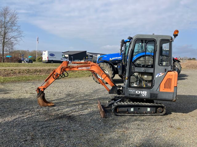 Doosan 018VT