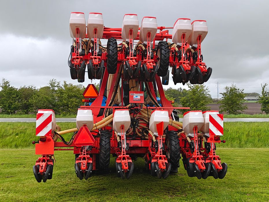 Maschio Gaspardo MANTA ISOTRONIC 12-75 XL Med fronttank - Majsmaskiner - Majssåmaskine - 2