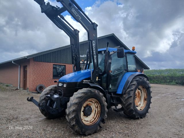 New Holland TS 115 Turbo med frontlæsser og Frontlift,front pt