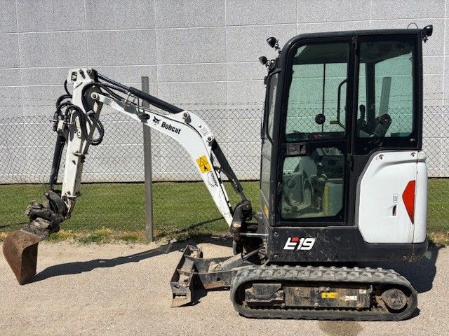 Bobcat E19