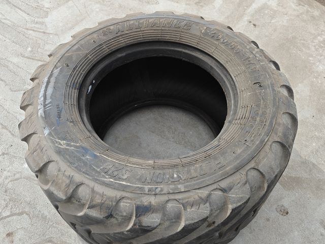 - - - 400/55-17.5