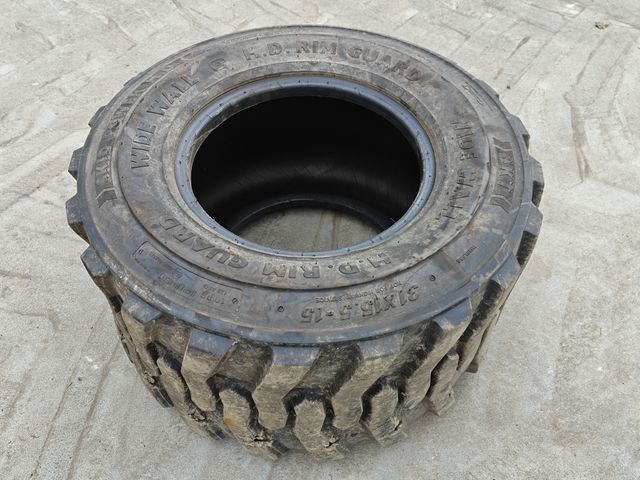 H. D. RIM GAURD 31x15.5-15