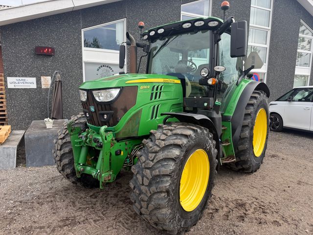 John Deere 6130R