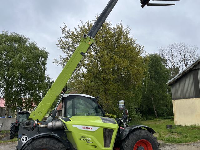 CLAAS SCORPION 741 Varipower