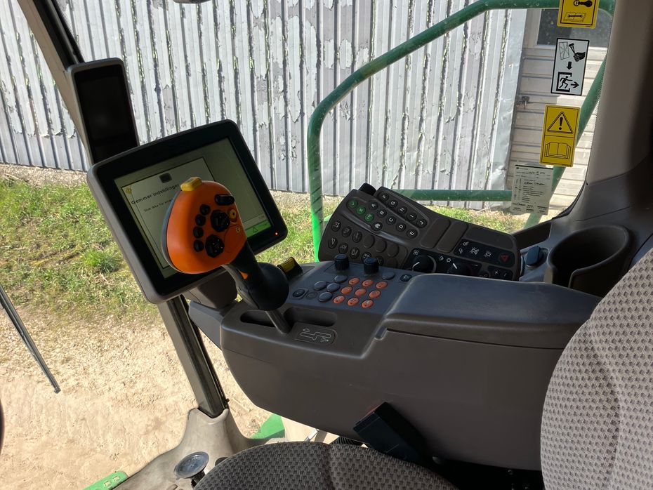 John Deere S690i 4WD John deere S690I - Høstmaskiner - Mejetærskere - 7