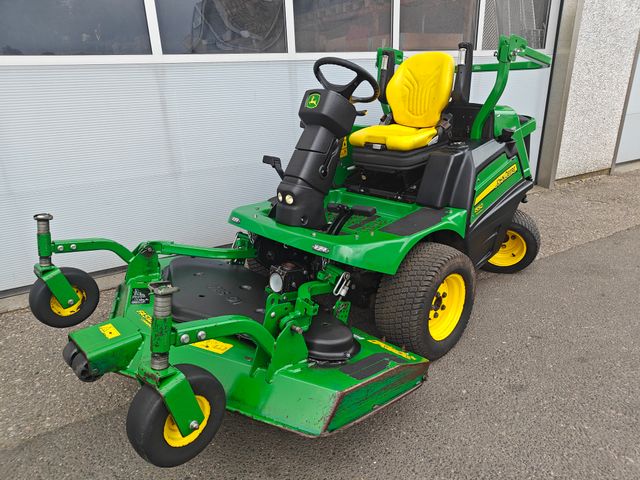 John Deere 1550 TerrainCut