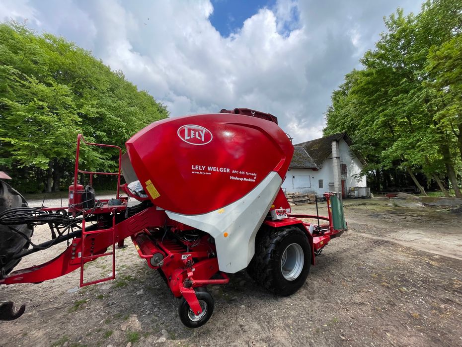 Lely Welger RPC 445 Tornado Kombipress Kombi Presser - Pressere - Rundballe - 1