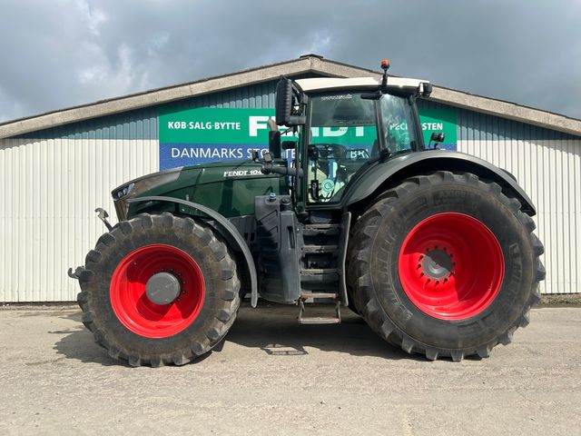 Fendt 1046 Vario S4 Profi Plus 