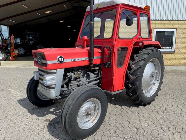 Massey Ferguson 135