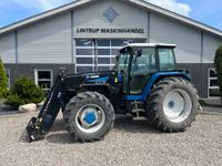 New Holland 8240 SLE med frontlæsser - Traktorer - Traktorer 4 wd - 1