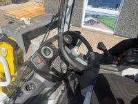 Wacker Neuson WL28 LUKKET KABINE, SKOVL OG GAFLER, HYDRAULISK SKIFT - Læssemaskiner - Minilæssere - 10