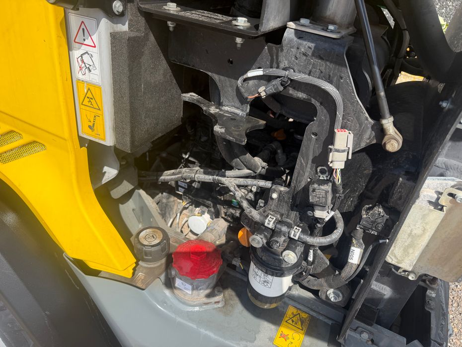 Wacker Neuson WL28 LUKKET KABINE, SKOVL OG GAFLER, HYDRAULISK SKIFT - Læssemaskiner - Minilæssere - 7