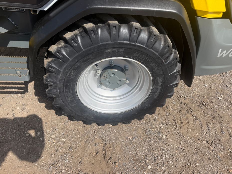 Wacker Neuson WL28 LUKKET KABINE, SKOVL OG GAFLER, HYDRAULISK SKIFT - Læssemaskiner - Minilæssere - 5