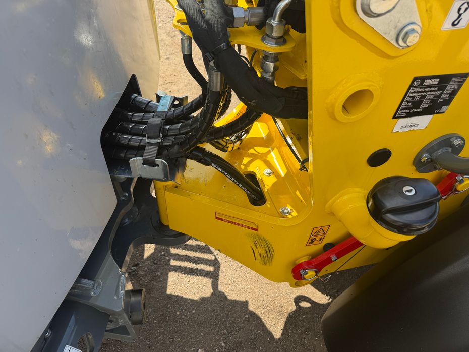 Wacker Neuson WL28 LUKKET HUS, SKOVL OG GAFLER , HYDRAULISK SKIFT - Læssemaskiner - Minilæssere - 11