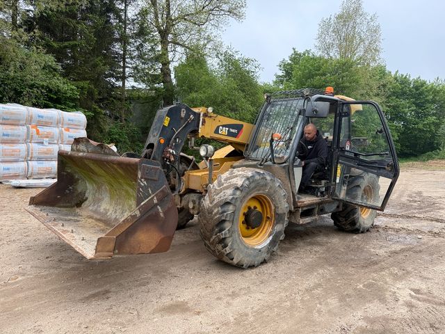 Caterpillar TH407C
