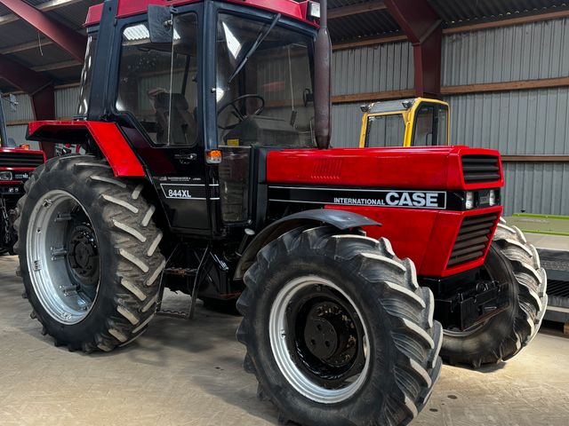 Case IH 844 XL