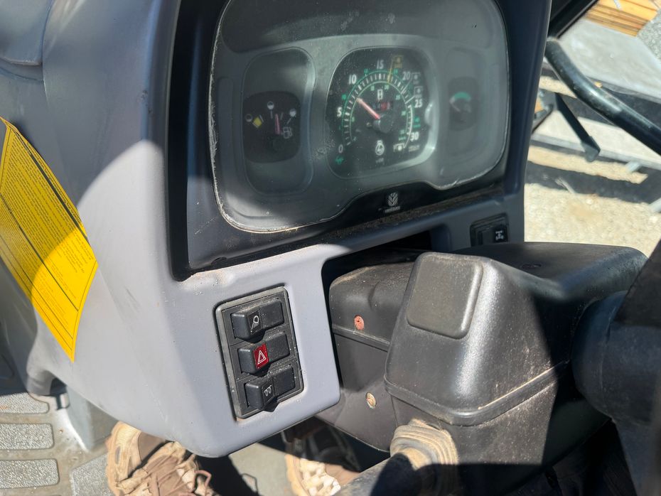 New Holland TL90 Driftsikker arbejdshest - Traktorer - Traktorer 4 wd - 16