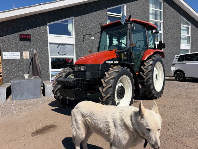 New Holland TL90
