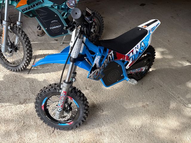 Torros MX1 (E10)