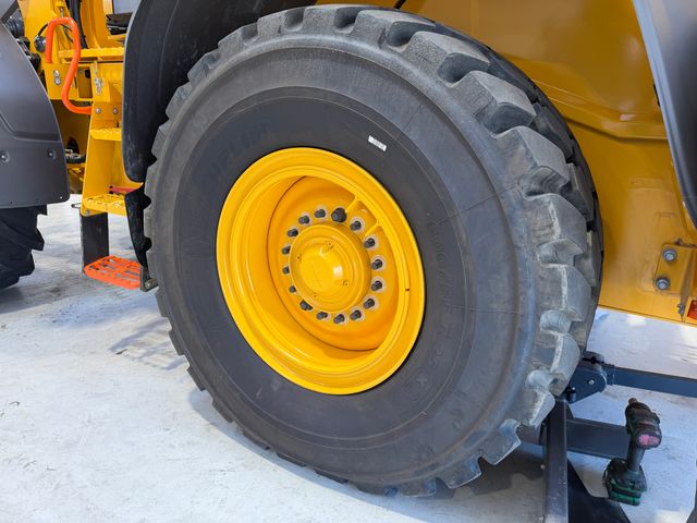 Michelin 600/65R25