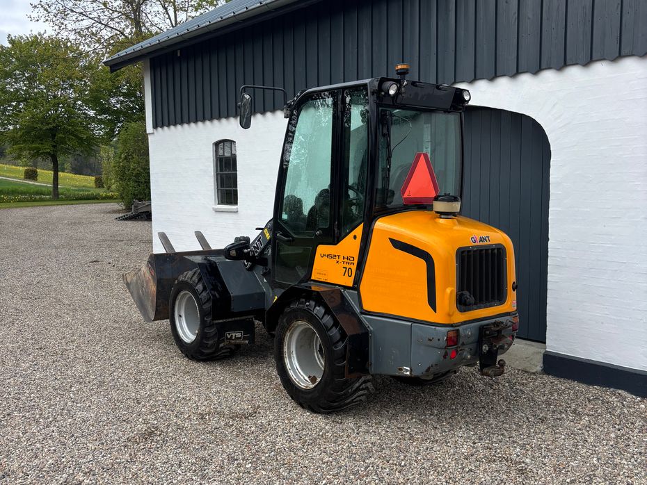 Giant V452T HD X-tra Hd - Læssemaskiner - Minilæssere - 3