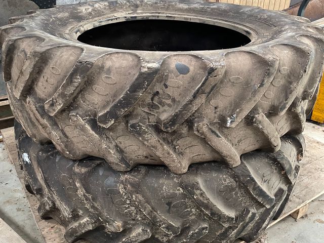 BKT 520/85 R42