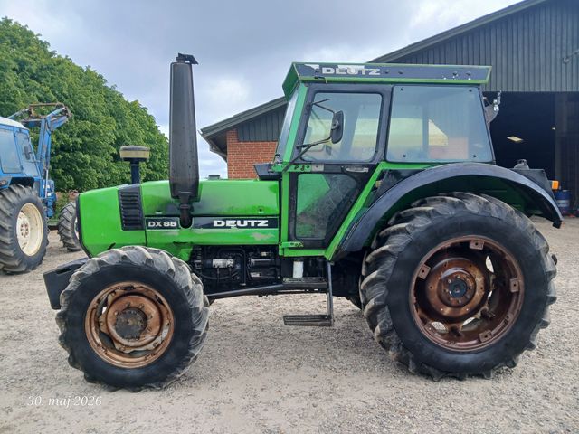 Deutz DX 85 4 WD