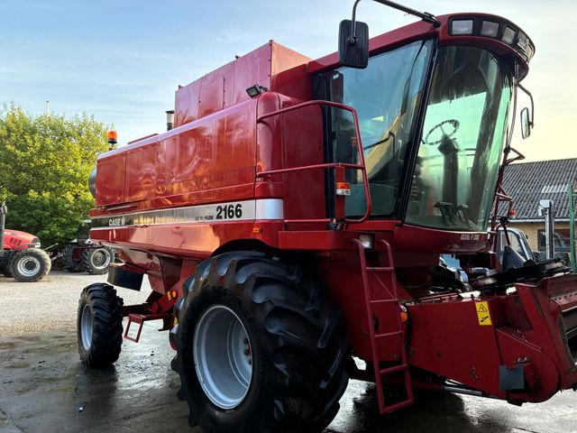 Case IH Axial Flow 2166