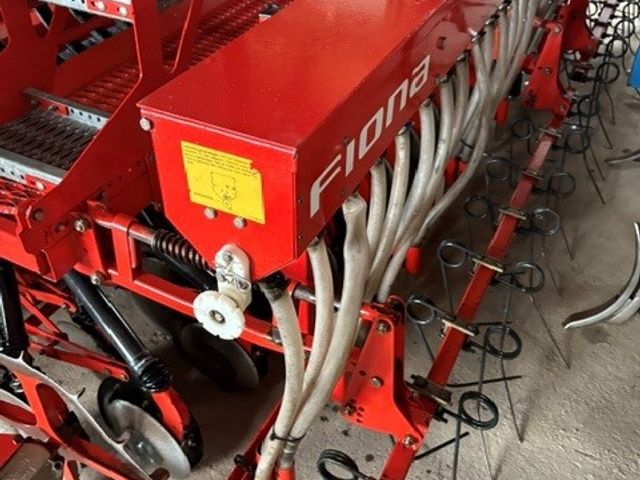 Kuhn HR4003/Integra 4000