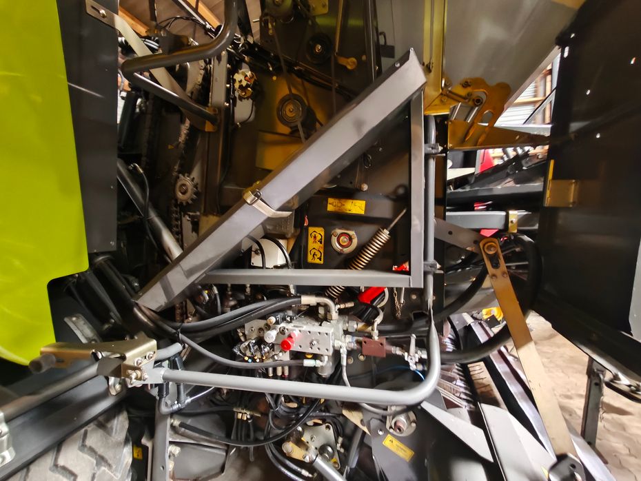 CLAAS ROLLANT 455 RC UNIWRAP - Pressere - Rundballe - 10
