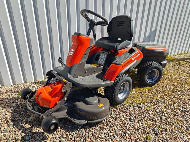 Husqvarna R200IX AWD