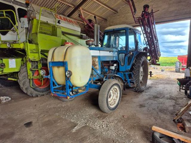 Ford 8210