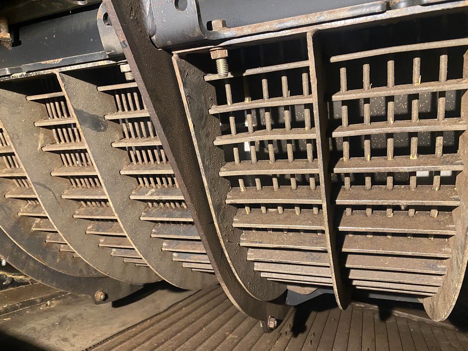 Case IH Axial Flow 9010 Med MacDon D60-D - Høstmaskiner - Mejetærskere - 17