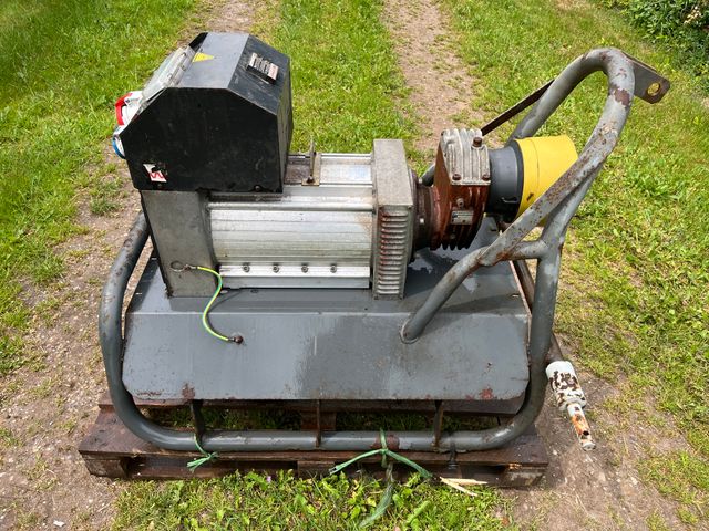 - - - Generator
