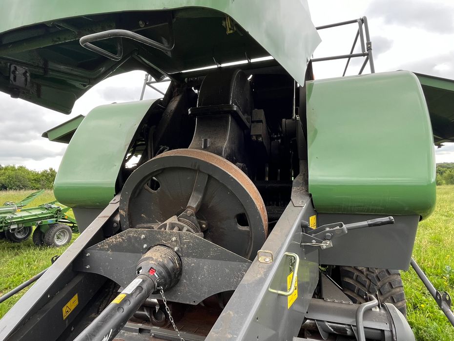 Fendt 12130 N - Pressere - Bigballe - 14