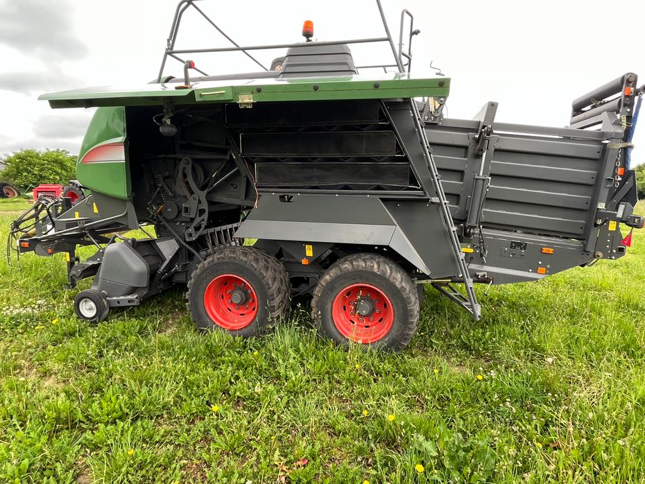 Fendt 12130 N - Pressere - Bigballe - 12