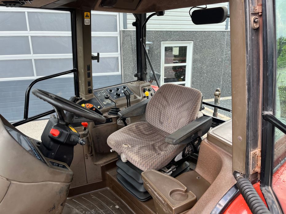 New Holland M115 RangeCommand - Traktorer - Traktorer 4 wd - 5